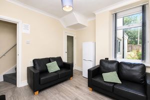 Lounge- click for photo gallery